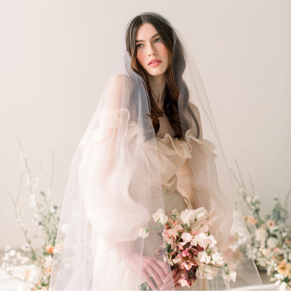Juliet Cap Veil Kate Moss Bridal Wedding Style with Illusion Tulle